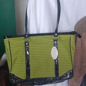 GNDI shoulder computer bag w coushioned interior global new beginnings Indiana